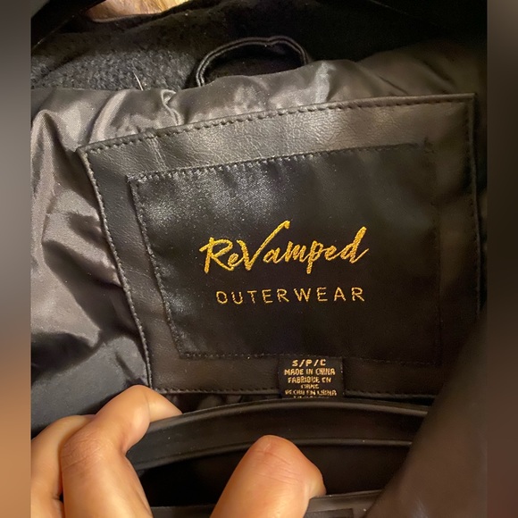 Revamped leather parka - Picture 7 of 7